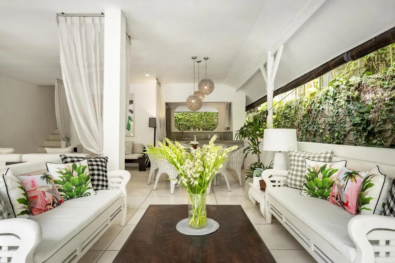 Esha Villa Drupadi Seminyak Indonesia