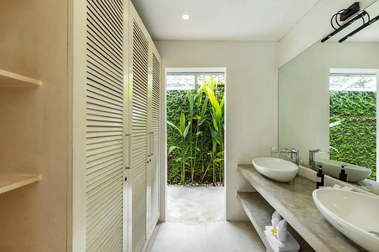 Esha Villa Drupadi Seminyak Indonesia